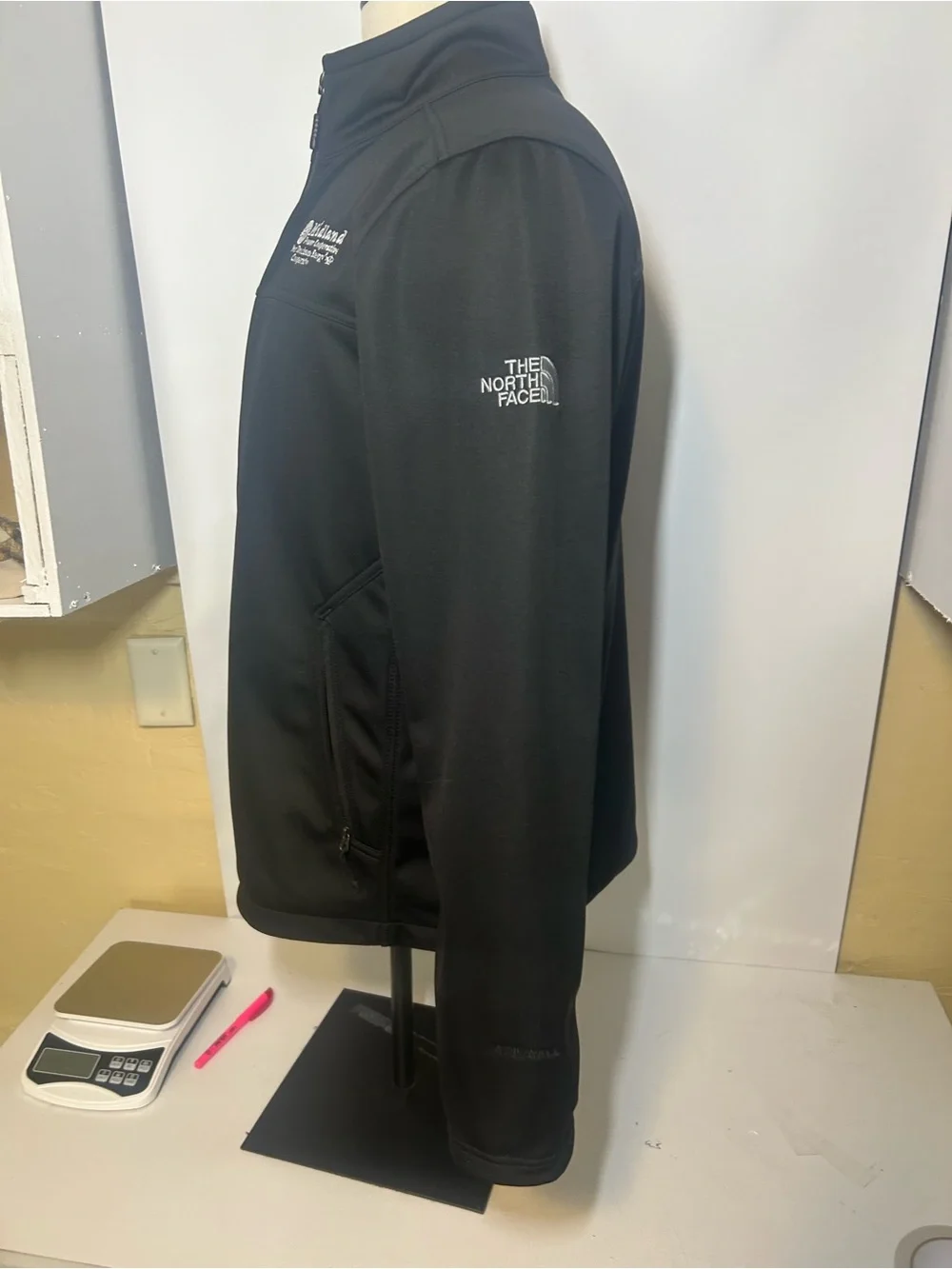 Black Full-Zip Softshell Jacket north face